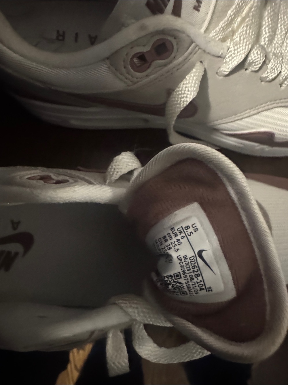 Nike White & Mauve Low-Top Air Sneakers gently used - Picture 5 of 7